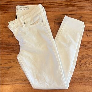 White Legging Skimmer Jeans